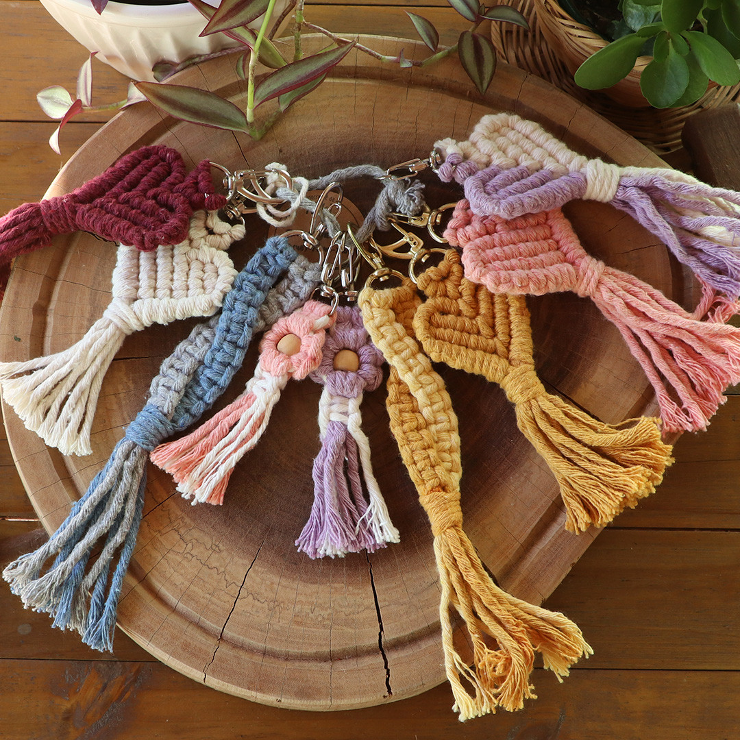 chaveiro macrame,chaveiro barbante macrame,chaveiros,macrame.jpg