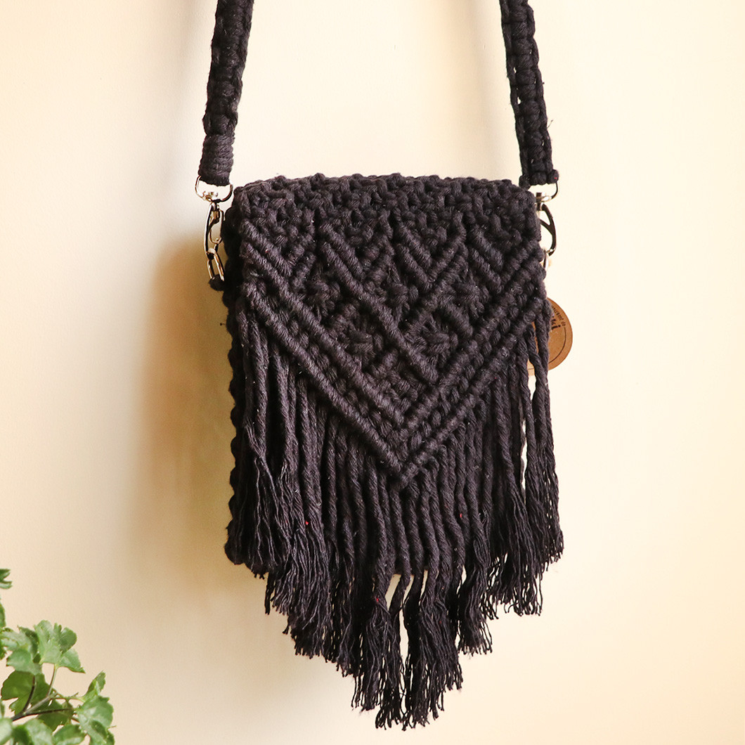 Bolsa em macrame Stars P-feito por biguaçu