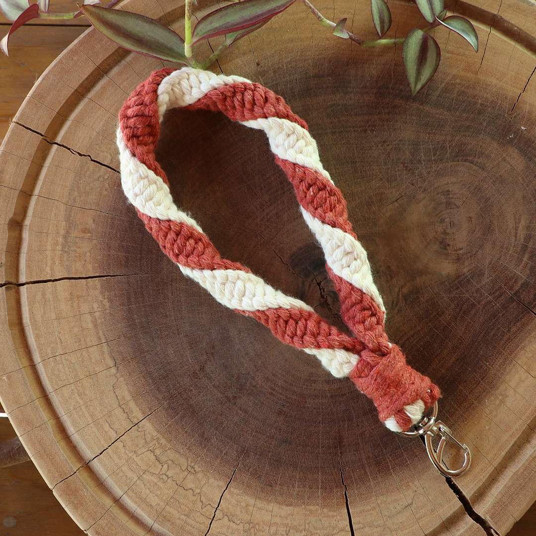 alça mao macrame,alça macrame,pulseira macrame,chaveiro macrame 2.jpg