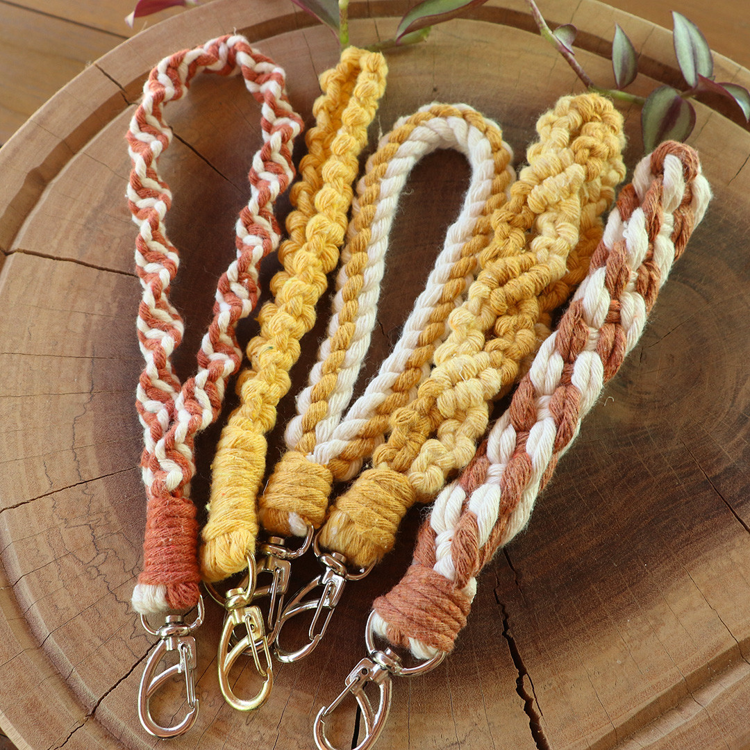 alça mao macrame,alça macrame,pulseira macrame,chaveiro macrame.jpg