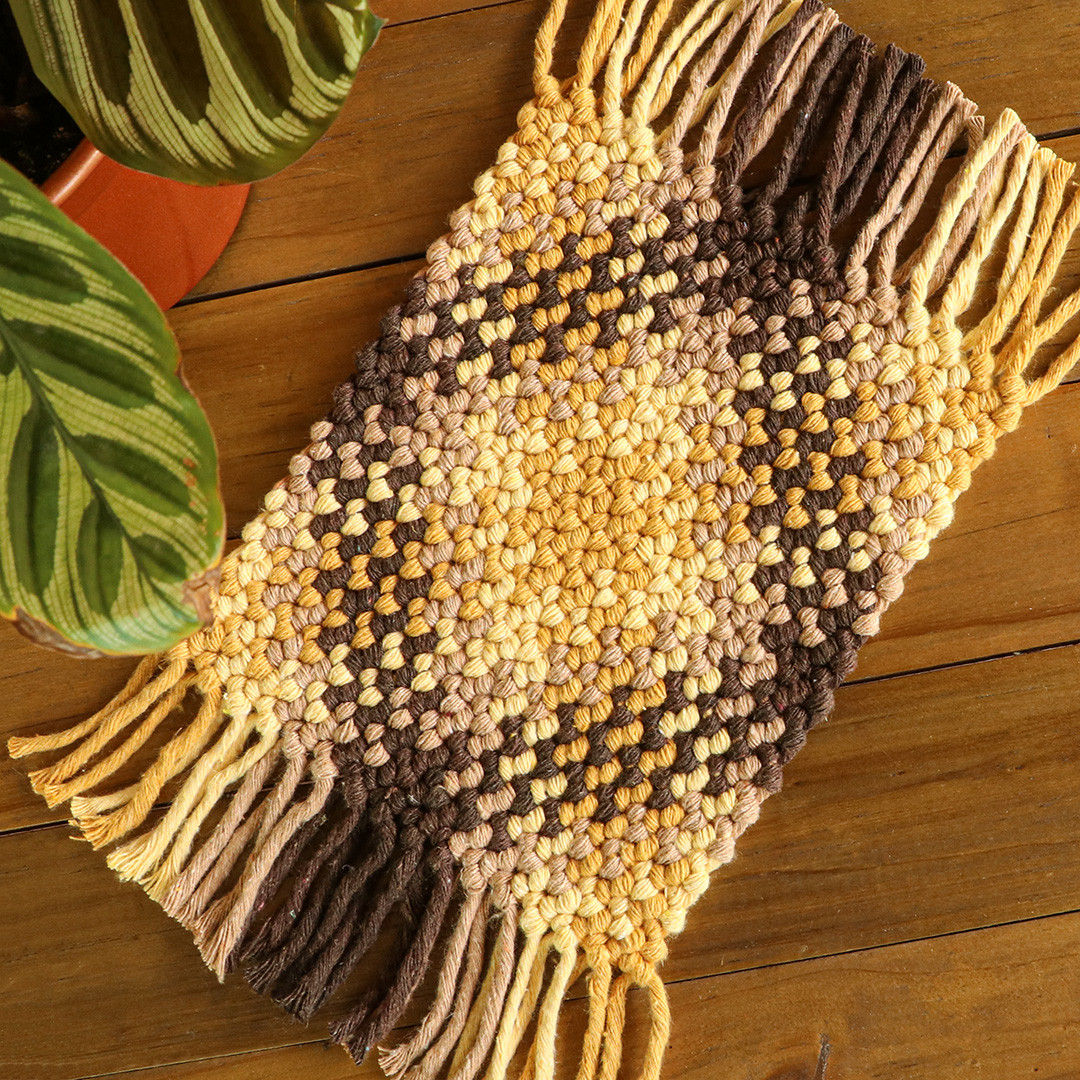 descanso panela macrame,centro de mesa macrame,sousplat macrame,jogo americano macrame,macrame.jpg