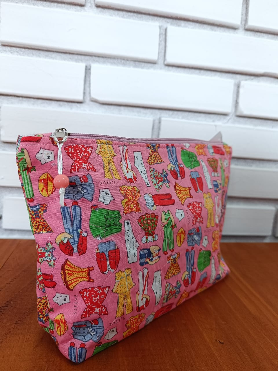 necessaire personalizada rosa-feito por biguaçu