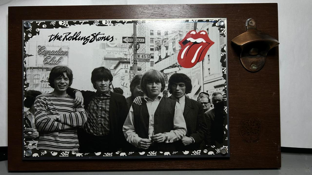 Abridor de parede Rollings Stones. correto.jpg