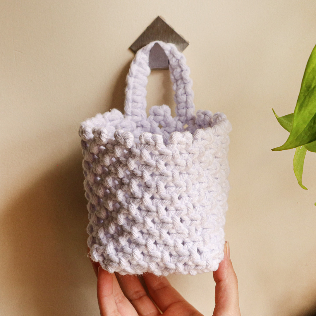 Cesto macrame,cesta macrame,pascoa macrame,cachepo macrame,cachepot macrame,cesta com base croche,macrame pascoa.jpg