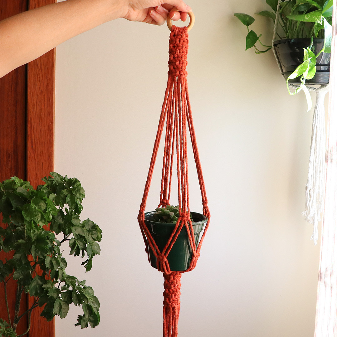 Suporte para planta em macrame tutorial passo a passo.jpg
